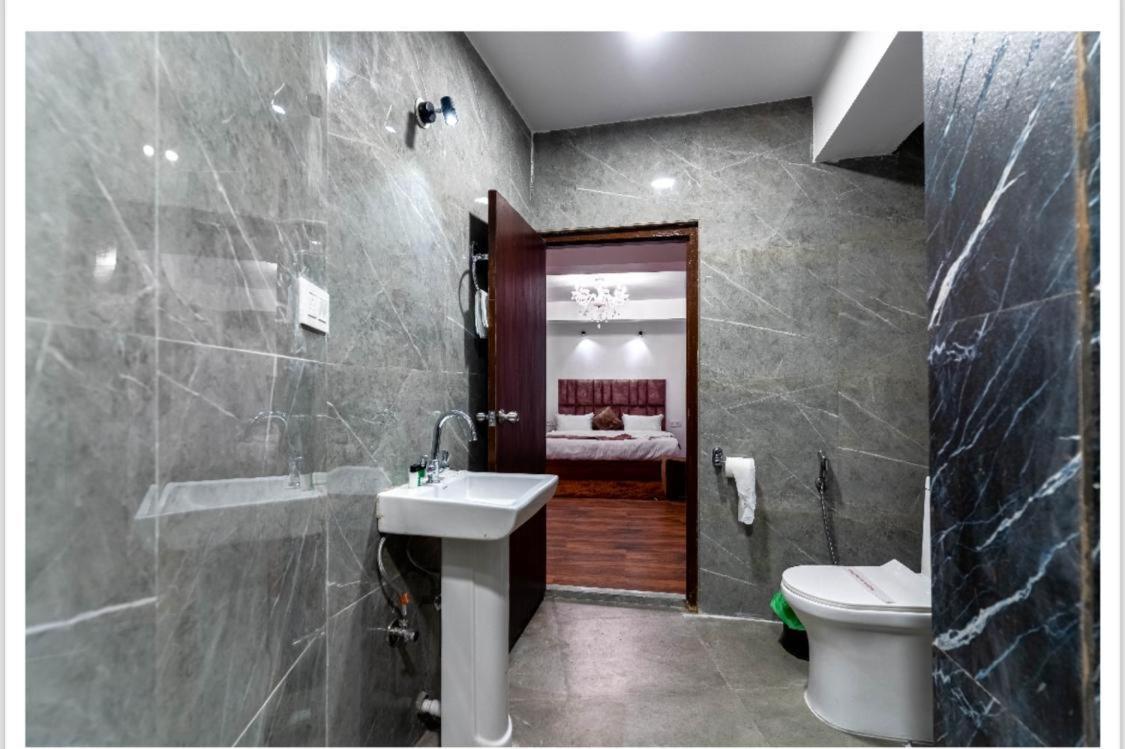 Hotel King Near Drc Parking Darjeeling  Exterior photo