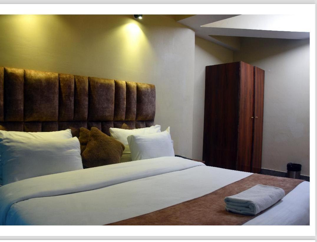 Hotel King Near Drc Parking Darjeeling  Exterior photo